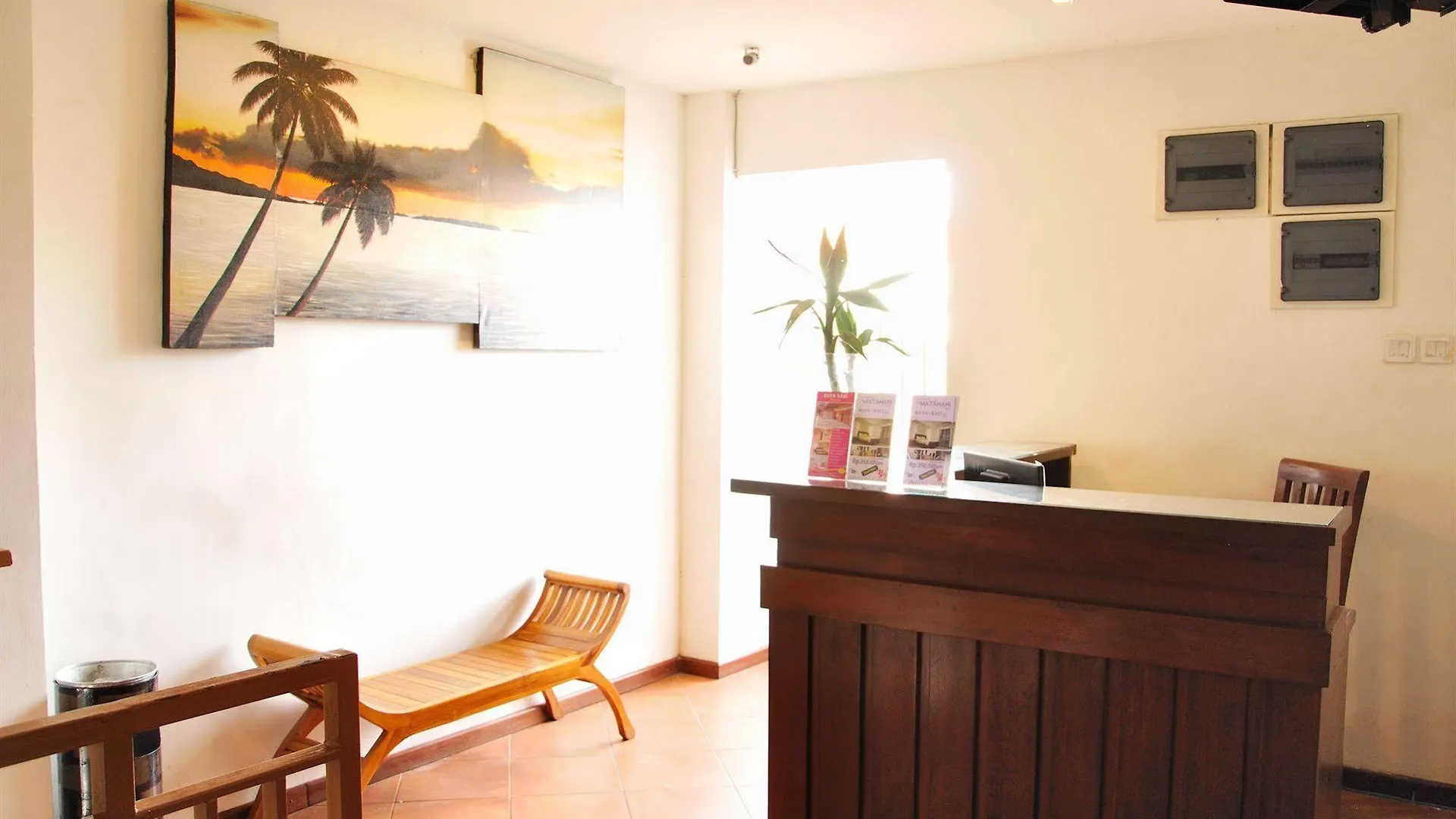 Bemo Corner Guest House Kuta