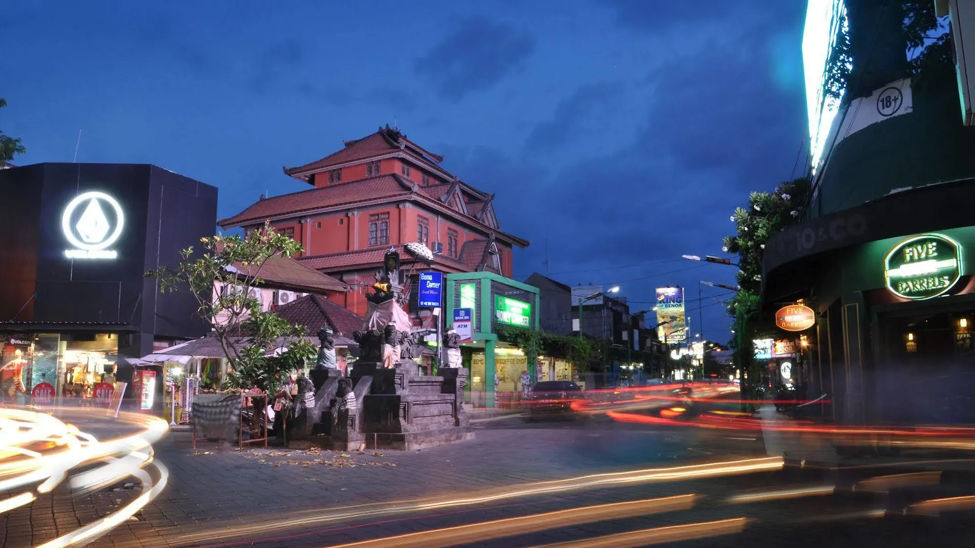 Bemo Corner Guest House Kuta  Kuta (Bali)